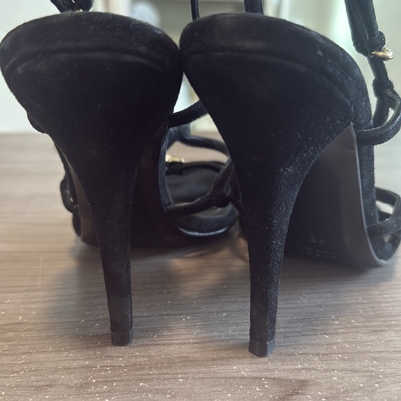 Gucci suede, leather Leather Sandals
Women's Size: 8B - Picture 4 of 6